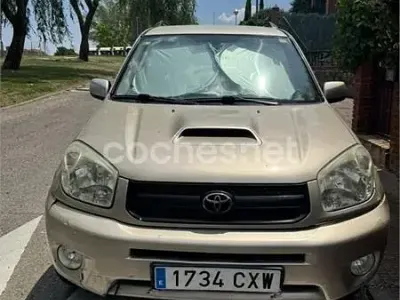 Usado Toyota RAV4 Luna 116 CV (85 kW) 2004 Beige SUV