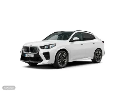 Usado BMW iX2 Shadowline 150 kW (204 CV) 2026 Blanco SUV