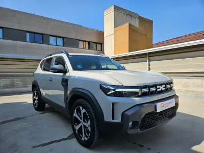 Usado Dacia Duster Journey 130 CV (95 kW) 2025 Beige arena