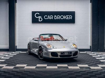 Gris / plata Usado 2002 Porsche 911 Carrera 4 Cabriolet Descapotable | 44.900 €