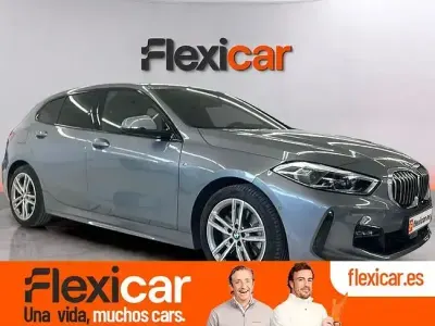 Begagnad BMW 120 190 HK (139 kW) 2023 Grå Halvkombi