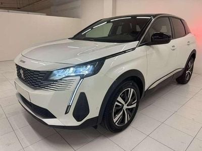 Usado Peugeot 3008 Allure 131 CV (96 kW) 2023 Blanco SUV