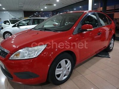 Rojo Usado 2010 Ford Focus Trend Berlina | 3200 € (Precio justo)