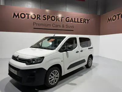 Usado Citroën Berlingo Live 102 CV (75 kW) 2022 Blanco Monovolumen