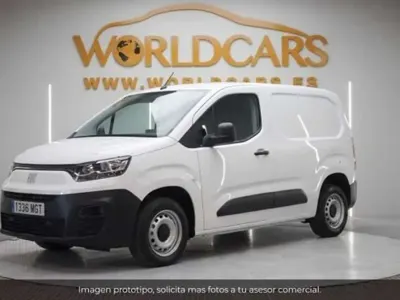 Używany Fiat Doblò 102 KM (75 kW) 2023 Biały Minivan