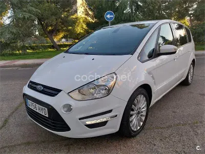 Usado Ford S-MAX Trend 140 CV (102 kW) 2014 Blanco Monovolumen