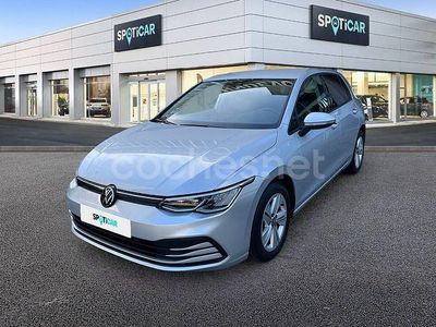 Gris / plata Usado 2023 VW Golf Berlina | 20.300 € (Precio justo)