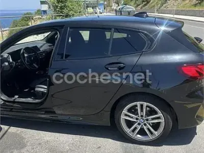 Usado BMW 118 Comfort Edition 136 CV (100 kW) 2024 Negro Utilitario
