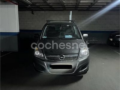 Usado Opel Zafira 140 CV (102 kW) 2010 Gris / plata Monovolumen