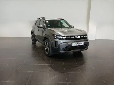 Usado Dacia Duster Journey 130 CV (95 kW) 2025 Gris / plata SUV