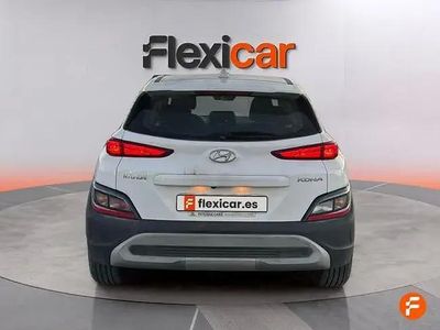 Używany Hyundai Kona 120 KM (88 kW) 2021 Biały SUV