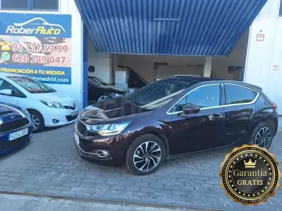 Usado DS Automobiles DS4 Style 120 CV (88 kW) 2015 Marrón Berlina
