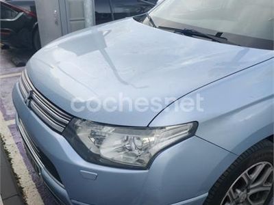 Mitsubishi Outlander P-HEV