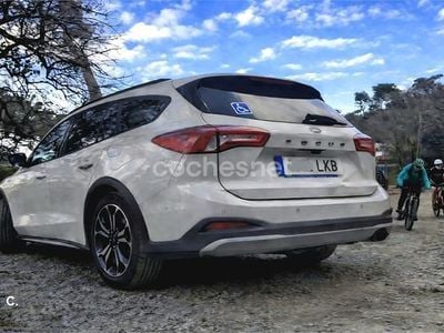 Usado Ford Focus Active X 150 CV (110 kW) 2020 Blanco Familiar