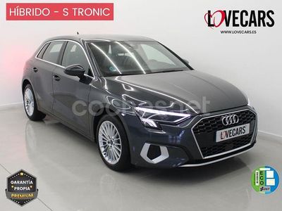 Usado Audi A3 Advanced Plus 110 CV (80 kW) 2022 Gris / plata Berlina