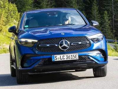 Usado Mercedes GLC300 258 CV (189 kW) 2024 Negro Coupe