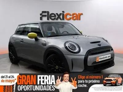 Begagnad Mini Cooper SE 135 kW (184 HK) 2023 Grå Halvkombi