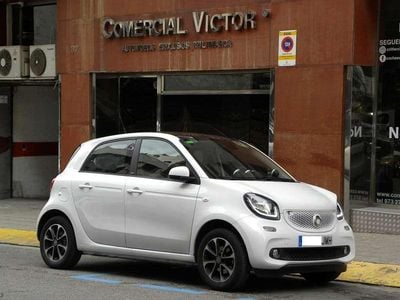 Usado Smart ForFour Passion 71 CV (52 kW) 2016 Blanco Utilitario