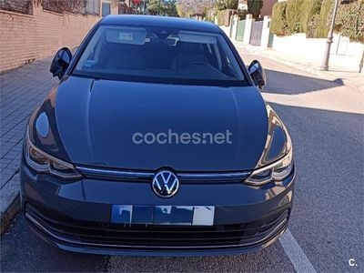 Usado VW Golf VIII Style 150 CV (110 kW) 2020 Gris / plata Berlina