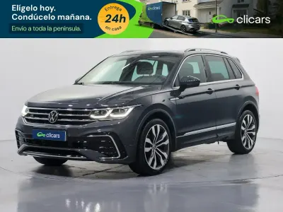Käytetty VW Tiguan R-line 150 HP (110 kW) 2023 Valkoinen Katumaasturi