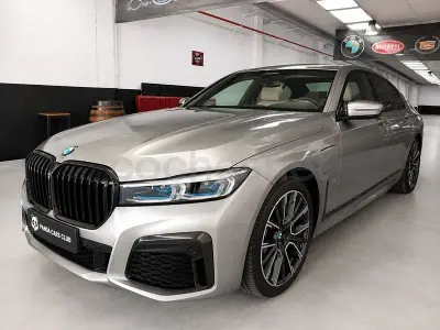 Usado BMW 745e 394 CV (289 kW) 2019 Gris / plata Berlina