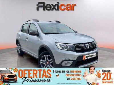Usado Dacia Sandero Comfort 95 CV (69 kW) 2019 Gris Berlina