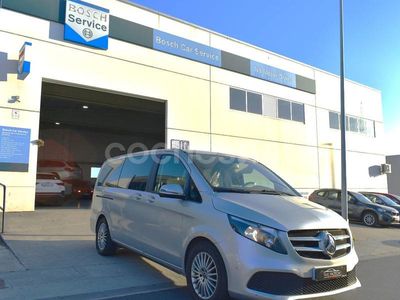 Mercedes V220