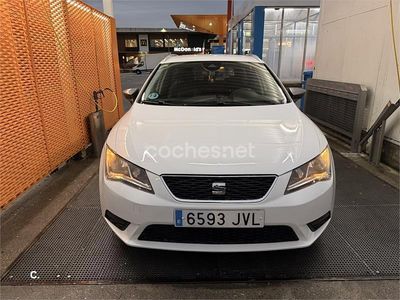 Usado Seat Leon ST CONNECT 110 CV (80 kW) 2016 Blanco Familiar
