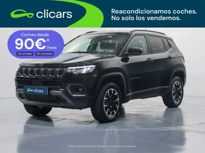 Usado Jeep Compass Trailhawk 240 CV (176 kW) 2024 Negro SUV
