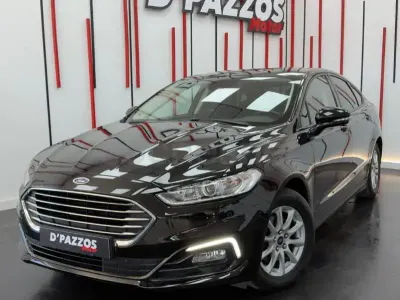 Usado Ford Mondeo Trend 120 CV (88 kW) 2020 Negro Berlina