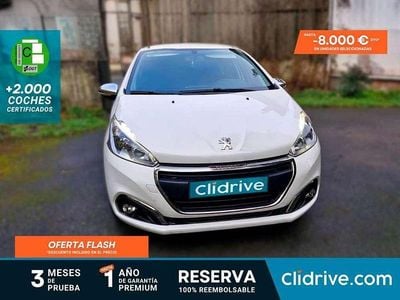 Usado Peugeot 208 Allure 82 CV (60 kW) 2017 Blanco Utilitario