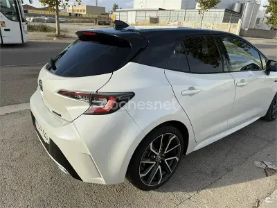 Usado Toyota Corolla 180 CV (132 kW) 2019 Blanco Berlina