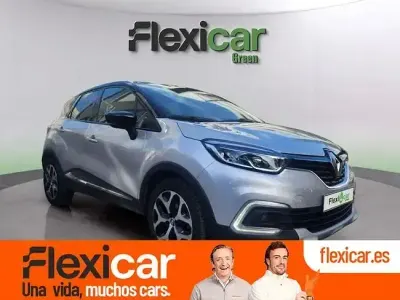 Usado Renault Captur Zen 130 CV (95 kW) 2019 Gris SUV