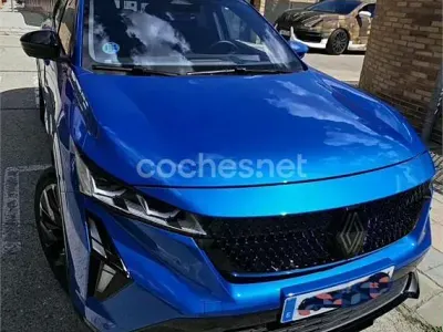 Begagnad Renault Rafale Esprit Alpine 200 HK (147 kW) 2024 Blå SUV