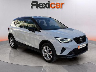 Usado Seat Arona FR 150 CV (110 kW) 2023 Blanco SUV