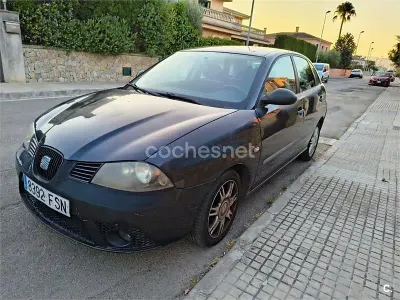 Usado Seat Ibiza Reference 70 CV (51 kW) 2007 Negro Utilitario