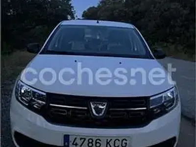 Usado Dacia Sandero Base 73 CV (53 kW) 2017 Blanco Berlina
