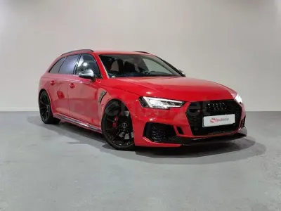 Usado Audi RS4 Exclusive 450 CV (330 kW) 2019 Rojo Familiar