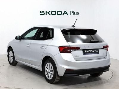 Usado Skoda Fabia Selection 95 CV (69 kW) 2024 Gris plata