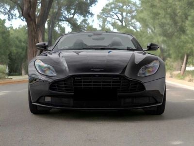 Aston Martin DB11