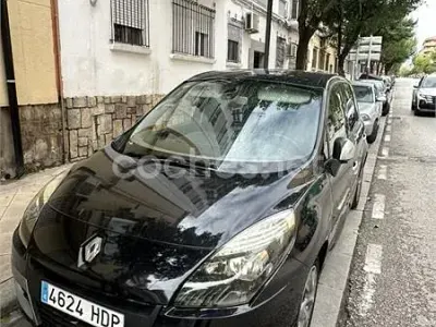 Usado Renault Scenic E-Tech 95 CV (69 kW) 2011 Negro Monovolumen