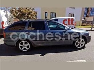 Usado Skoda Octavia Elegance 140 CV (102 kW) 2005 Gris / plata Familiar