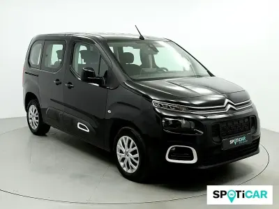 Usado Citroën Berlingo Feel 102 CV (75 kW) 2021 Negro Monovolumen