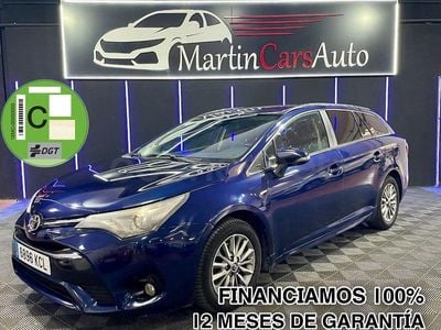 Usado Toyota Avensis Business Edition 112 CV (82 kW) 2017 Azul Familiar