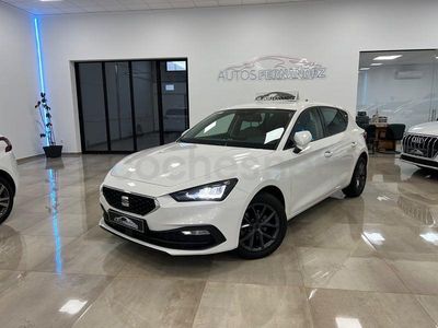 Usado Seat Leon Style 115 CV (84 kW) 2021 Blanco Berlina
