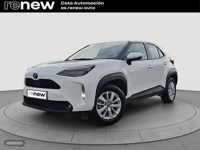 Usado Toyota Yaris Cross Business Edition 130 CV (95 kW) 2022 Blanco SUV