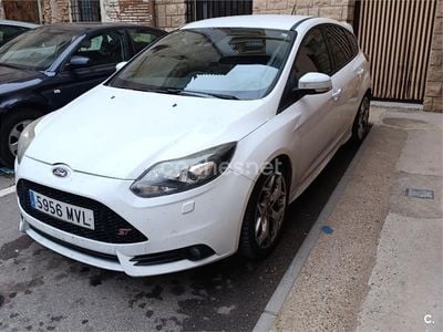 Käytetty Ford Focus ST 250 HP (183 kW) 2012 Valkoinen Sedan