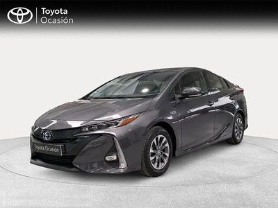 Begagnad Toyota Prius Advance 122 HK (89 kW) 2021 Grå Sedan