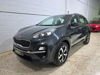 Usado Kia Sportage 116 CV (85 kW) 2021 Gris SUV