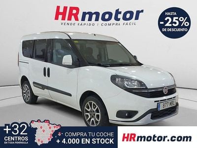 Usado Fiat Doblò Trekking 120 CV (88 kW) 2022 Blanco Monovolumen